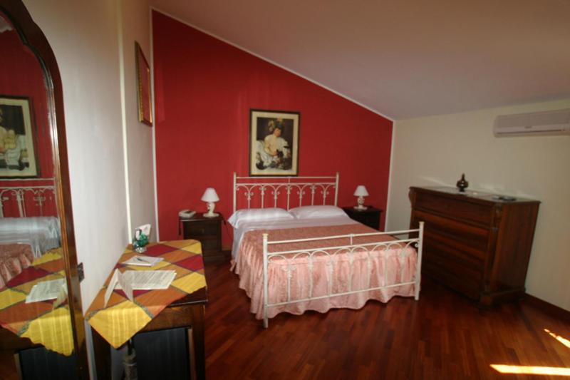 Tavernola - Locanda Di Campagna Battipaglia Exteriör bild