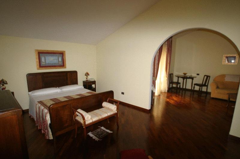 Tavernola - Locanda Di Campagna Battipaglia Exteriör bild